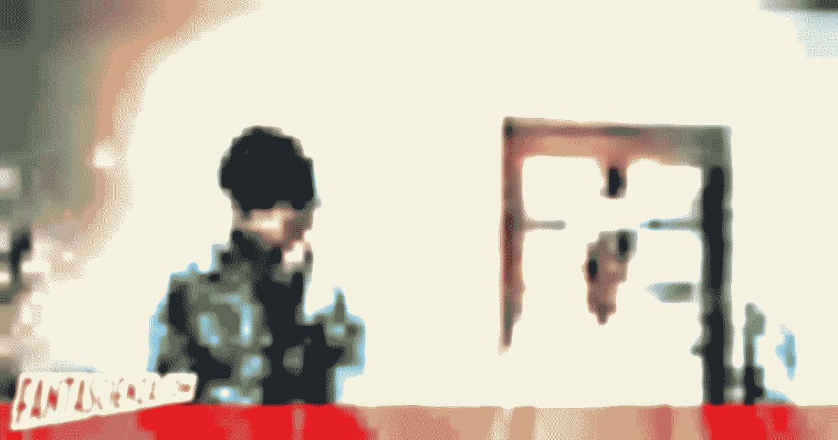 un fotogramma del film pakistano di fantascienza pi&ugrave; brutto del mondo